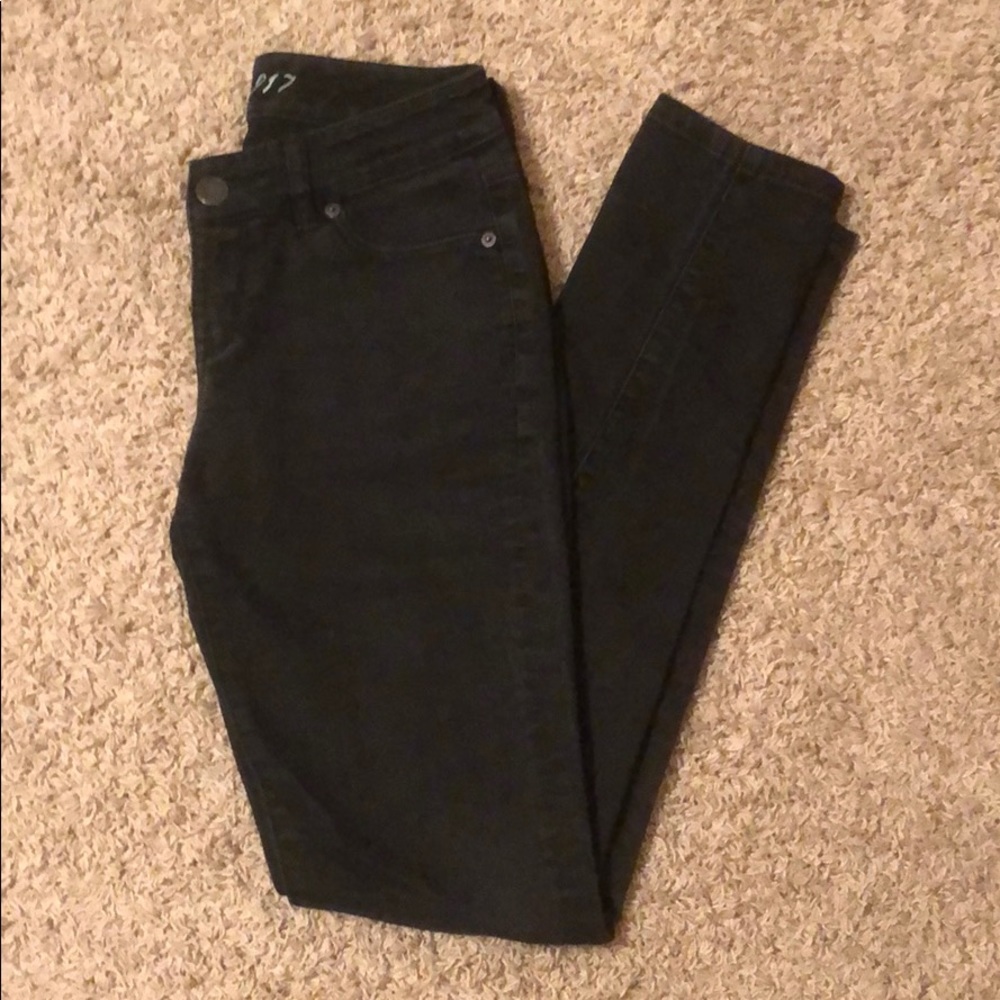 The Limited 917 Black Wash Jeans